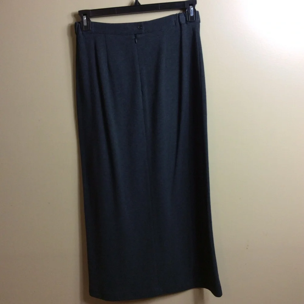 Orvis gray maxi skirt. Size 8.